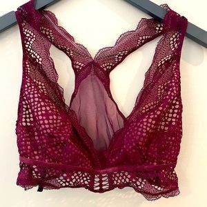 Victoria’s Secret Lacie Bralette M